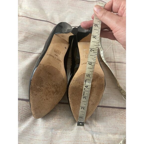 White House Black Market Women's Marigold Calfskin Pumps - 9 1/2M - Picture 8 of 10